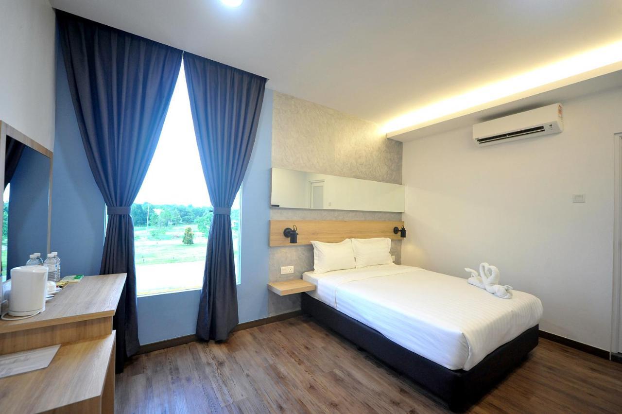 Mye Hotel Muar Bagian luar foto