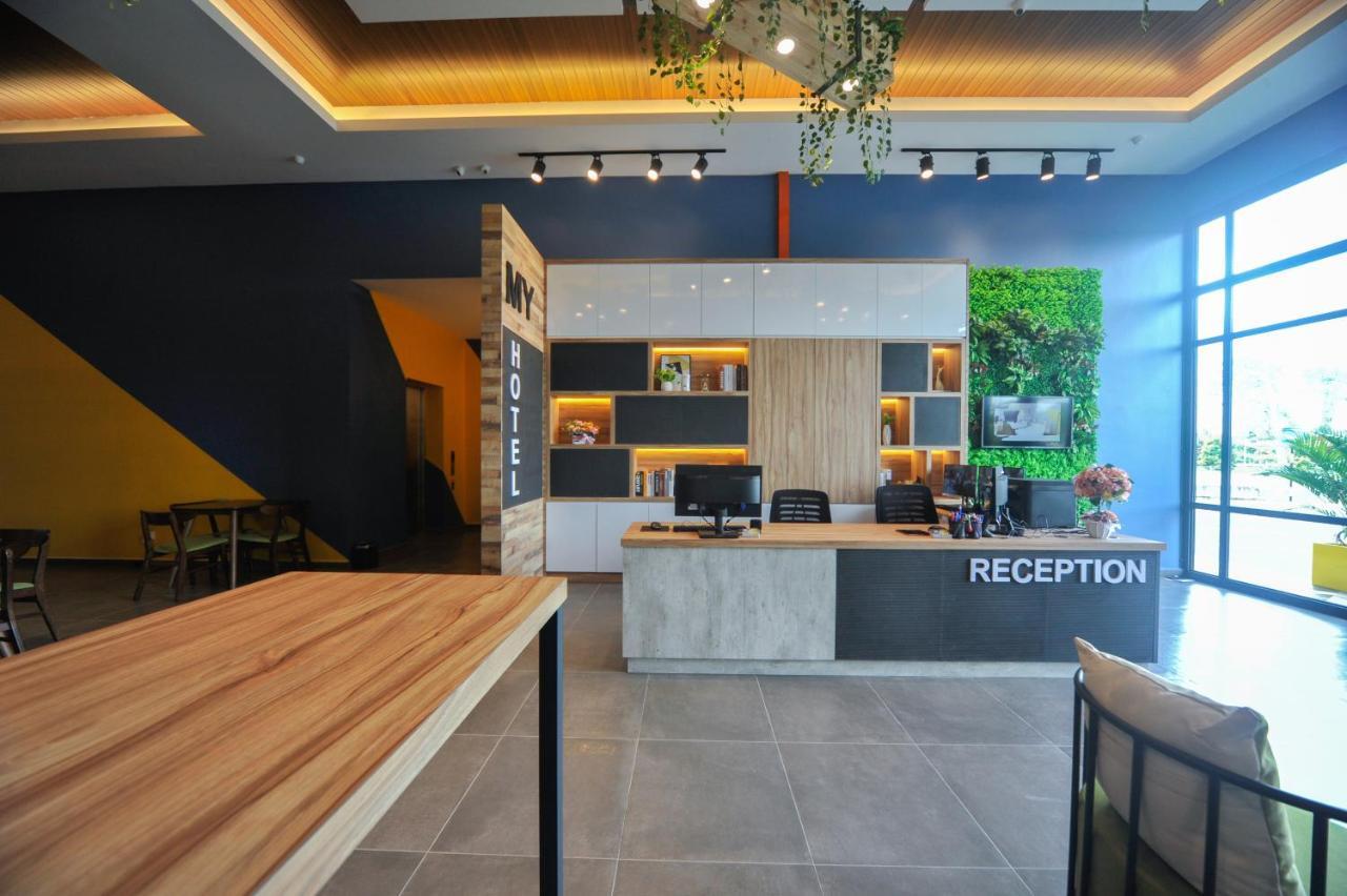 Mye Hotel Muar Bagian luar foto