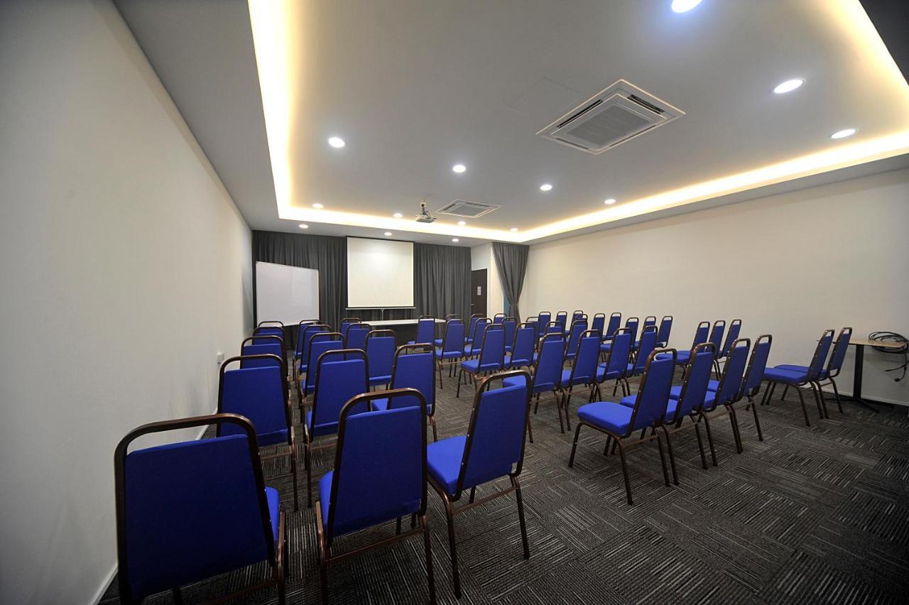 Mye Hotel Muar Bagian luar foto